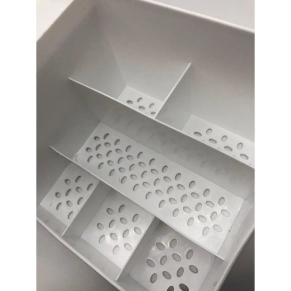 unbranded plastic cosmetic